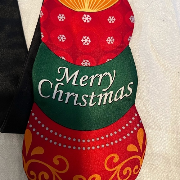 Don Loper by Beverly Hills Christmas bulb tie. - Picture 2 of 6